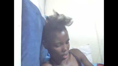 Snapshot of pretty_petite_ebony chatting on 20, 5, 2026 pretty_petite_ebony online show from 20, 5, 2026