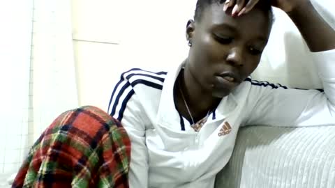pretty_petite_ebony online show from 25, 7, 2026
