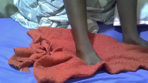 Snapshot of pretty_shalley chatting on 17, 11, 2025 pretty_shalley online show from 17, 11, 2025