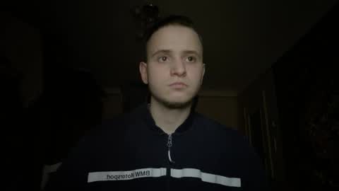 prettyboyhot01 online show from 15, 4, 2026