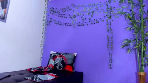 Enzo  Denis online show from 4, 3, 2025