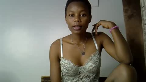 Snapshot of prettycoco_ chatting on 25, 4, 2026 coco online show from 25, 4, 2026
