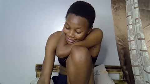 Snapshot of prettycoco_ chatting on 6, 5, 2026 coco online show from 6, 5, 2026
