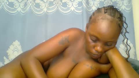 Snapshot of prettydarkskin002 chatting on 13, 1, 2026 SHANIA online show from 13, 1, 2026