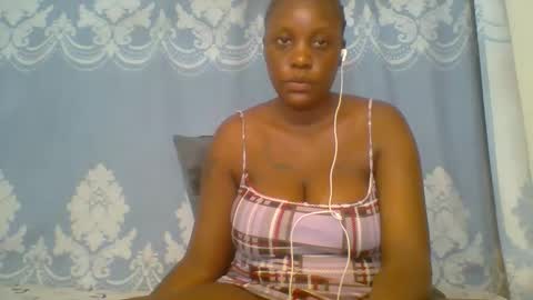 Snapshot of prettydarkskin002 chatting on 14, 1, 2026 SHANIA online show from 14, 1, 2026