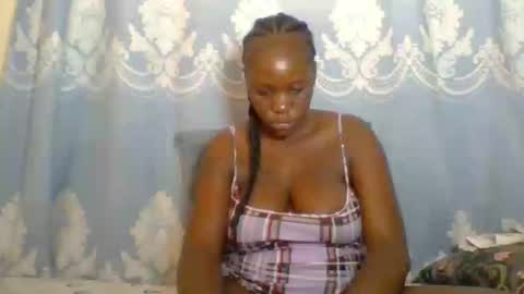 Snapshot of prettydarkskin002 chatting on 5, 2, 2026 SHANIA online show from 5, 2, 2026