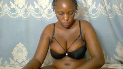 Snapshot of prettydarkskin002 chatting on 13, 2, 2026 SHANIA online show from 13, 2, 2026