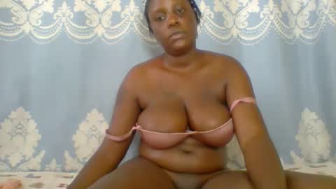 Snapshot of prettydarkskin002 chatting on 14, 2, 2026 SHANIA online show from 14, 2, 2026