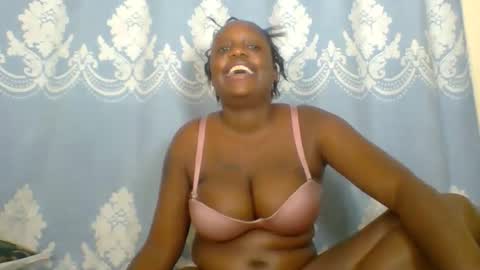 Snapshot of prettydarkskin002 chatting on 25, 2, 2026 SHANIA online show from 25, 2, 2026