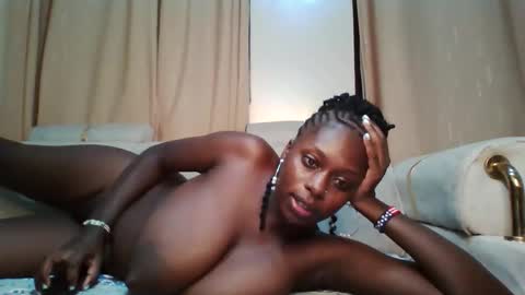 Snapshot of prettydulce chatting on 3, 11, 2025 prettydulce online show from 3, 11, 2025