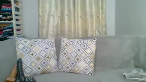 PrettyEla online show from 25, 4, 2026