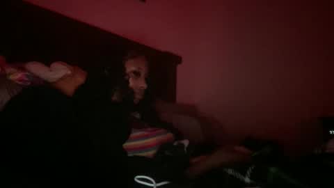 prettyfacefemale online show from 30, 4, 2026