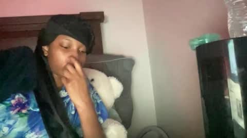 prettyfacefemale online show from 10, 6, 2026