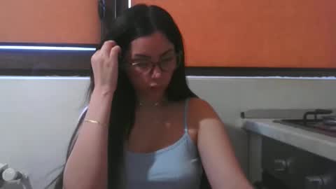prettyjulliette online show from 14, 5, 2026