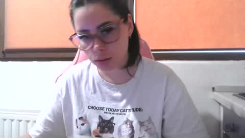 prettyjulliette online show from 17, 7, 2026