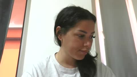 prettyjulliette online show from 4, 8, 2026