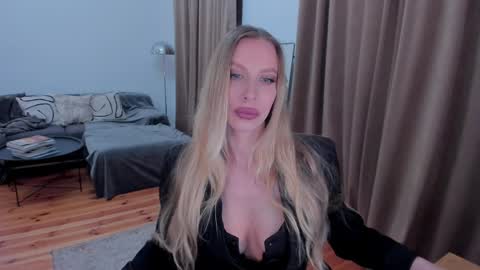 Snapshot of prettyk1ller chatting on 8, 6, 2026 Eva online show from 8, 6, 2026