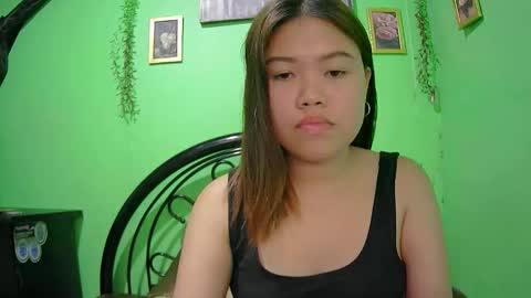 prettymae756493 online show from 25, 3, 2026