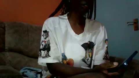 prettynancy19 online show from 12, 3, 2026