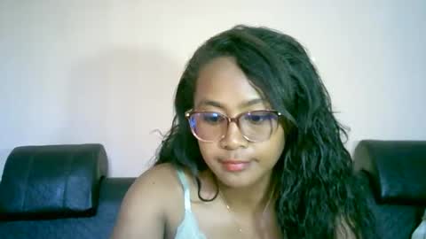 Snapshot of prettysexy3601 chatting on 23, 5, 2026 prettysexy3601 online show from 23, 5, 2026