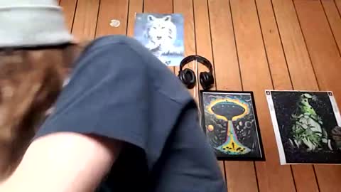 prettysolidd7 online show from 5, 1, 2025