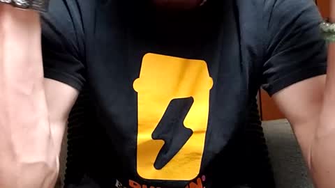 prettysolidd7 online show from 31, 1, 2025