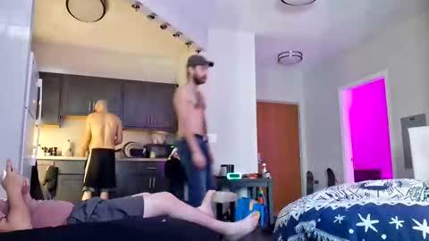 prettysolidd7 online show from 30, 9, 2025