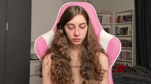Snapshot of prettysomething chatting on 23, 5, 2026 Sophie next stream will be at Monday i will wait you guys online show from 23, 5, 2026
