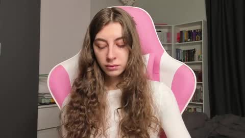 Snapshot of prettysomething chatting on 31, 5, 2026 Sophie next stream will be at Monday i will wait you guys online show from 31, 5, 2026