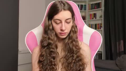 Snapshot of prettysomething chatting on 14, 6, 2026 Sophie next stream will be at Monday i will wait you guys online show from 14, 6, 2026