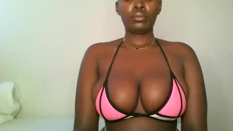 prettyvishy online show from 15, 2, 2025