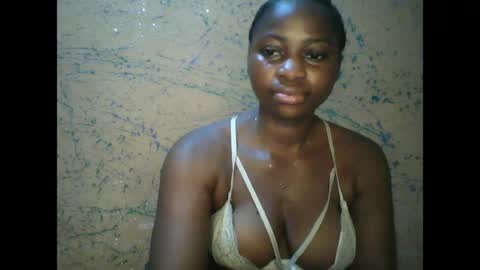 prettyxxpac online show from 19, 4, 2026