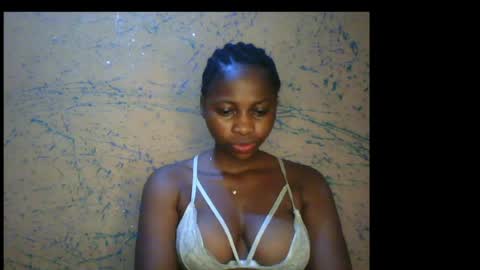 prettyxxpac online show from 26, 4, 2026