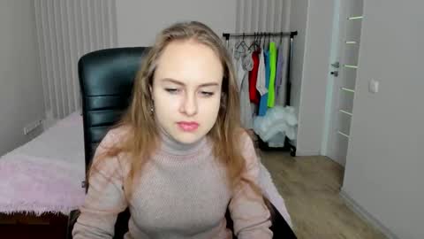 prettyy_girll online show from 17, 1, 2025