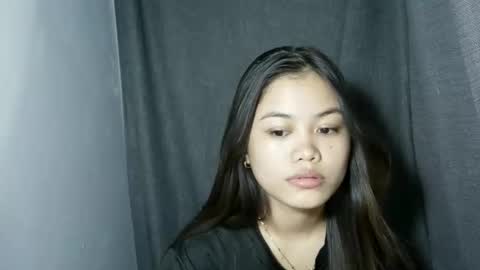 prettyyy_lovelyyy online show from 10, 6, 2026