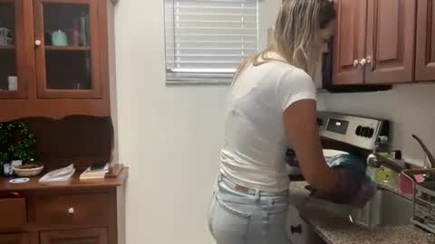 prettyyykittyyy22 online show from 25, 4, 2026