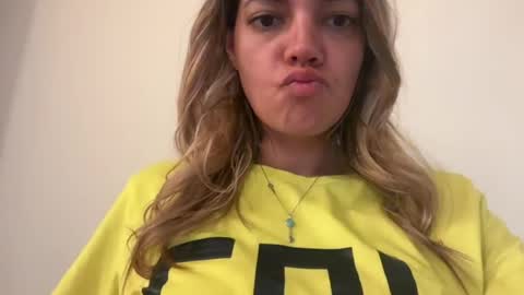 prettyyykittyyy22 online show from 4, 7, 2026