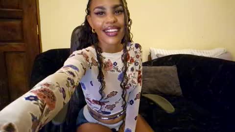 Snapshot of priceless_sexy chatting on 13, 3, 2026 priceless_sexy online show from 13, 3, 2026