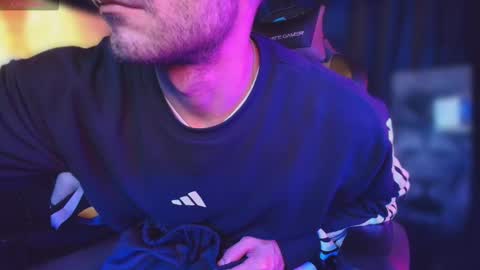 Snapshot of pridelgtbi chatting on 1, 10, 2025 pridelgtbi online show from 1, 10, 2025