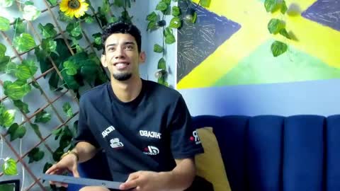 Snapshot of prince_arthur77 chatting on 15, 10, 2025 prince_arthur77 online show from 15, 10, 2025