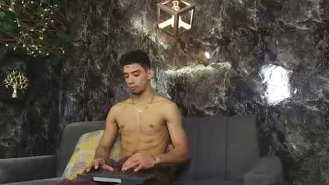 Snapshot of prince_arthur77 chatting on 22, 11, 2025 prince_arthur77 online show from 22, 11, 2025