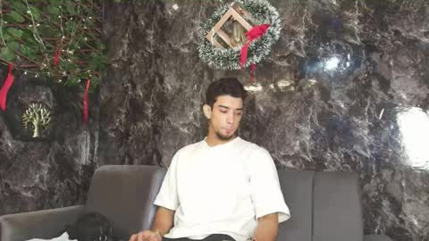 Snapshot of prince_arthur77 chatting on 20, 12, 2025 prince_arthur77 online show from 20, 12, 2025