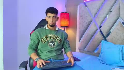 prince_arthur77 online show from 10, 6, 2026