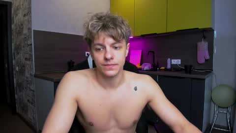 Snapshot of prince_nik chatting on 3, 6, 2026 prince online show from 3, 6, 2026