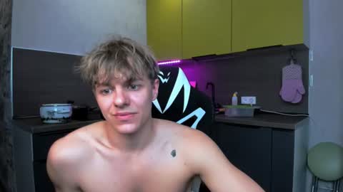 Snapshot of prince_nik chatting on 12, 6, 2026 prince online show from 12, 6, 2026