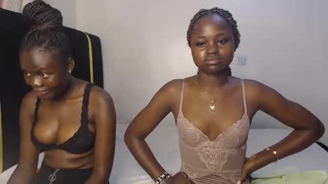 Snapshot of princess_bee1 chatting on 13, 9, 2025 princess online show from 13, 9, 2025