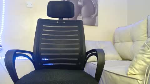 princess_princessa online show from 5, 3, 2025