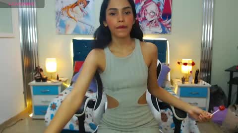 princess_skinny18 online show from 16, 4, 2026