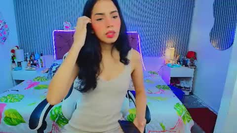 princess_skinny18 online show from 7, 7, 2026