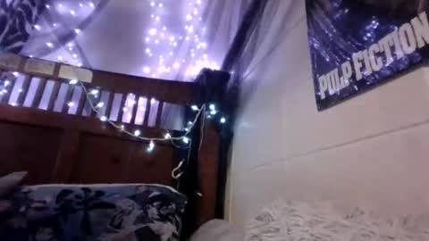 Snapshot of princesshollylove chatting on 30, 10, 2025 Holly love online show from 30, 10, 2025